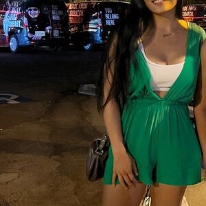 Women’s Ava + Esme Plunge Romper Jumpsuit with Pockets, Green, Size Small